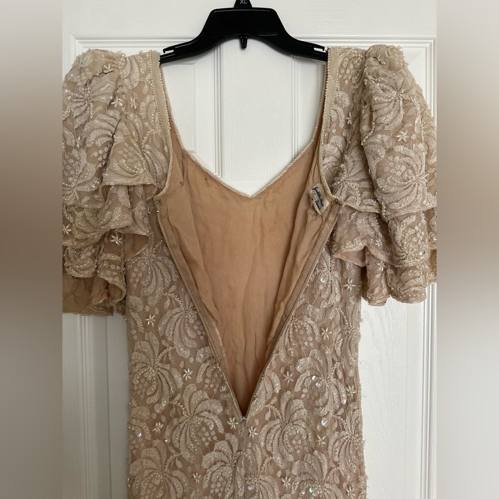 VTG Nude Beige Lace Pearl Beaded Dress- UPDATED PHOTOS w MEASUREMENTS - Picture 6 of 16